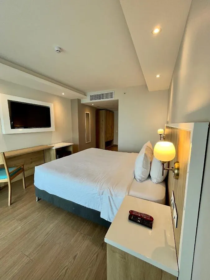 Wyndham Garden Cartagena Hotel