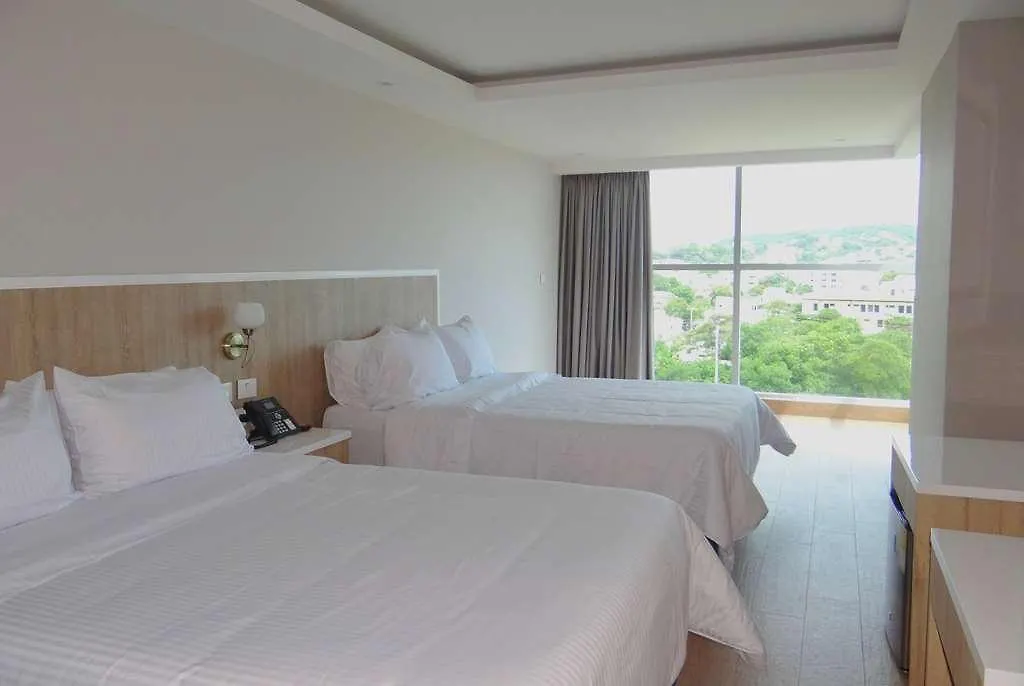 ***  Wyndham Garden Cartagena Hotel Colombia