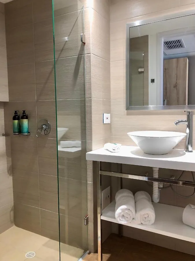 Wyndham Garden Cartagena Hotel