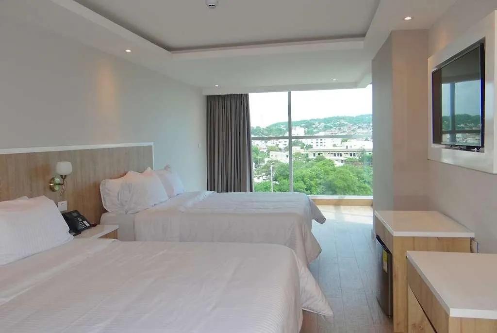 Wyndham Garden Cartagena Hotel